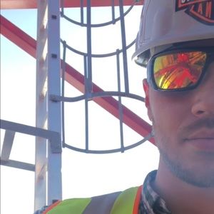 Meet your Posher, Colin